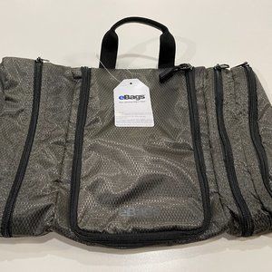 NWT  ebags Classic Pack-It-Flat Toiletry Kit